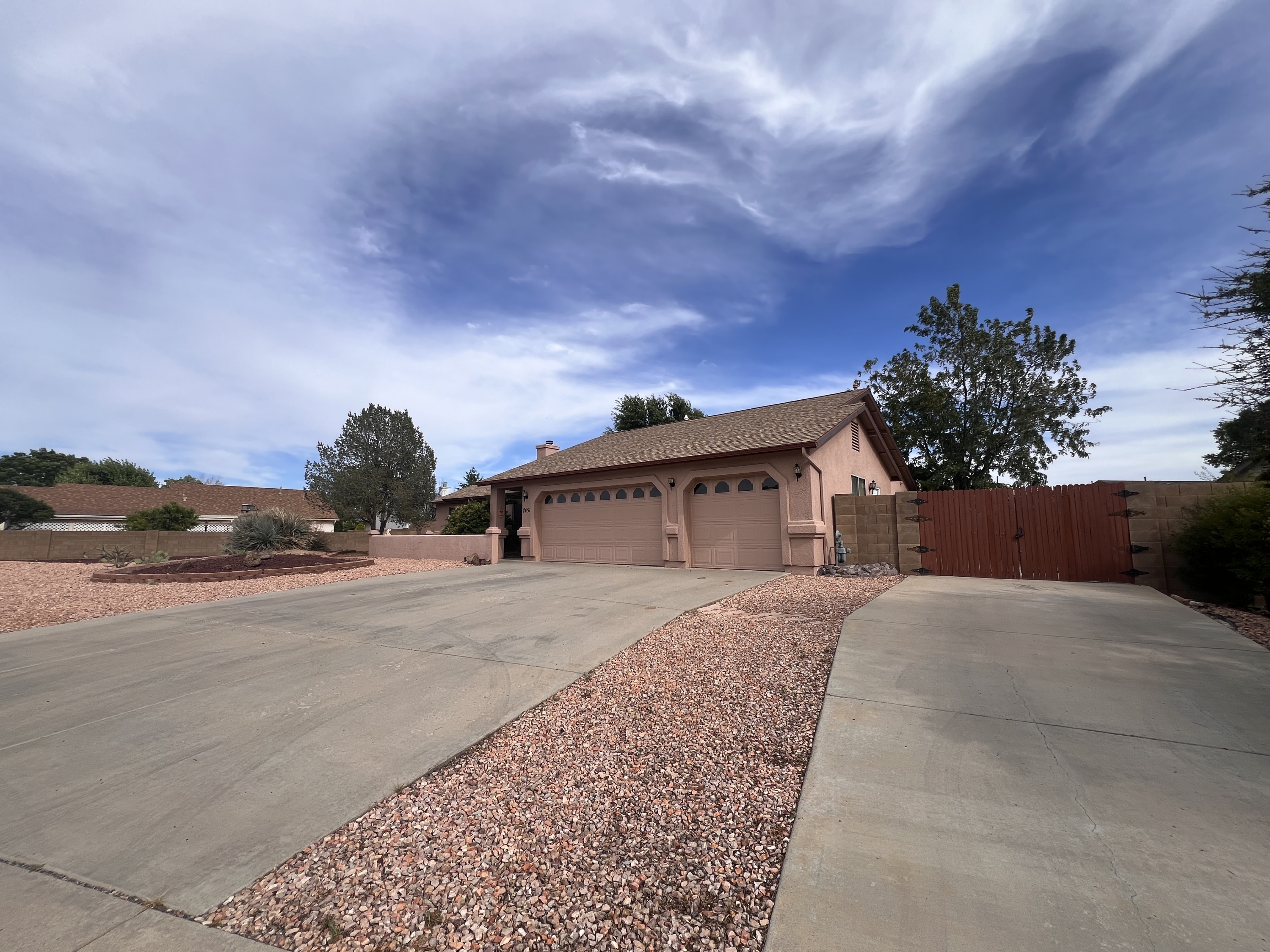 7451 Granite View