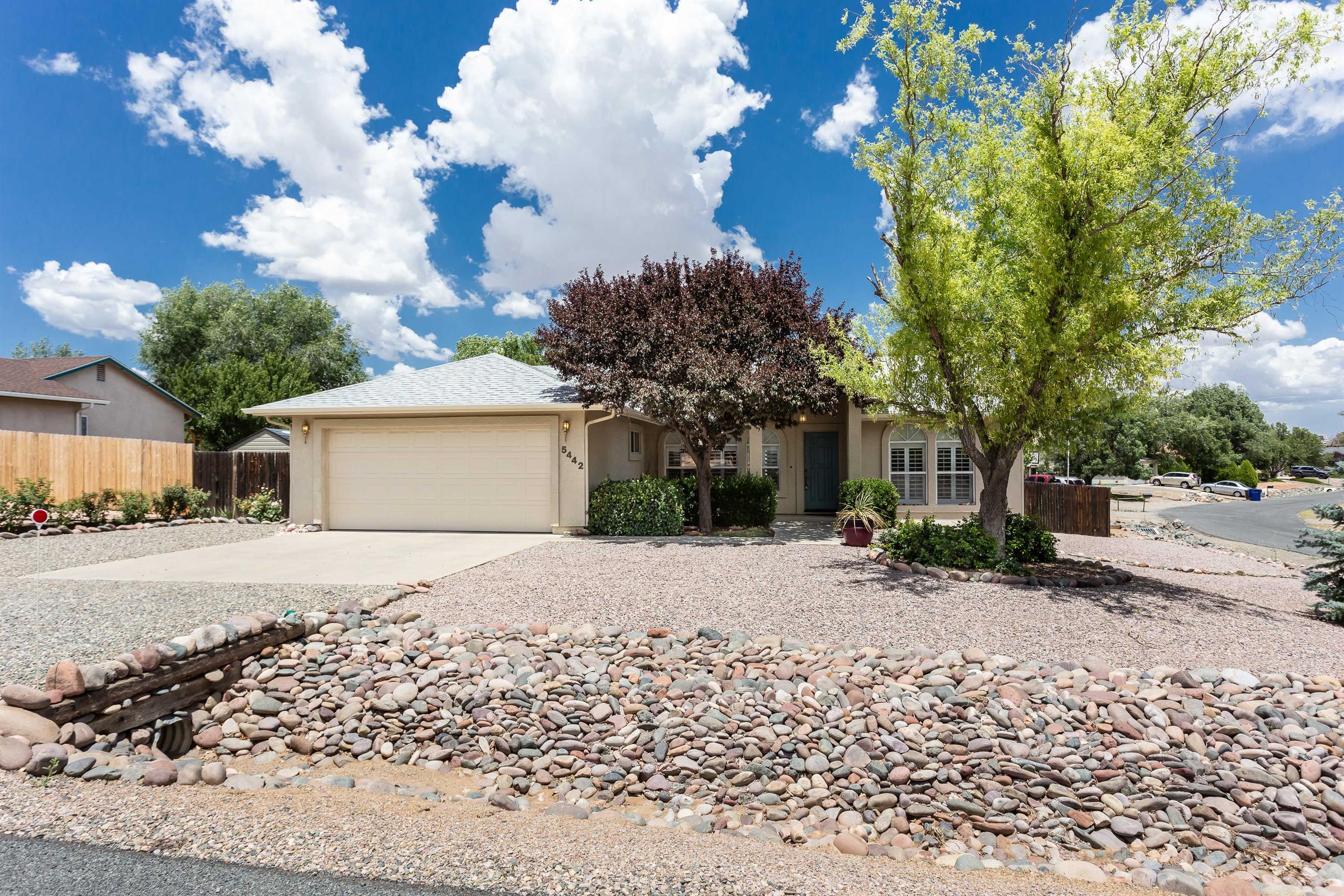 5442 North Wickiup Road