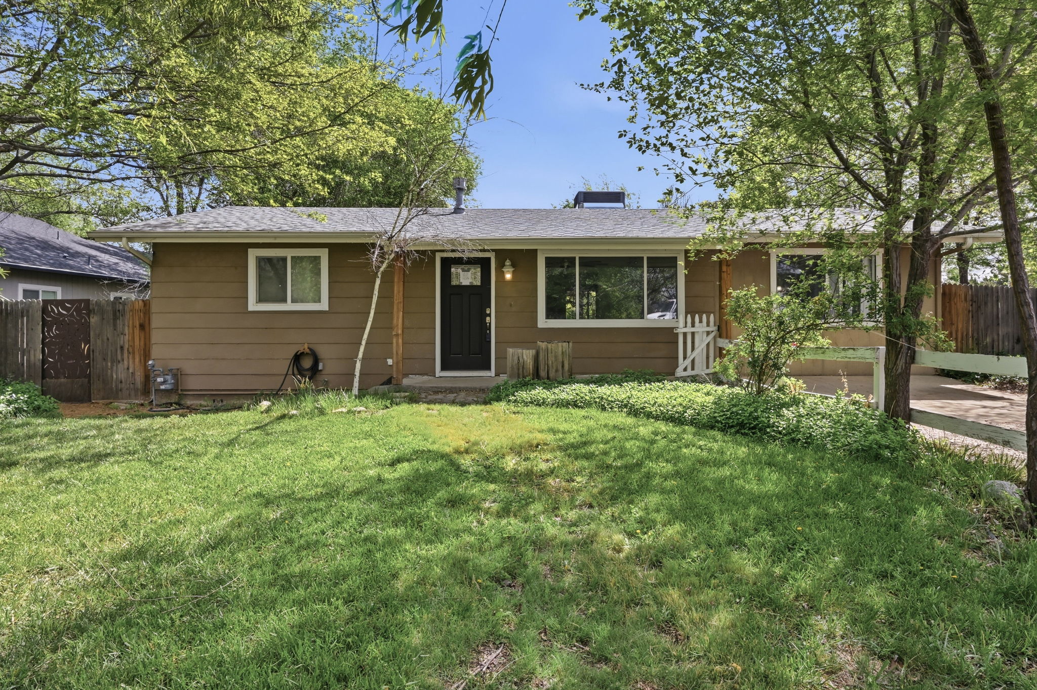 3015 Meadow Lane